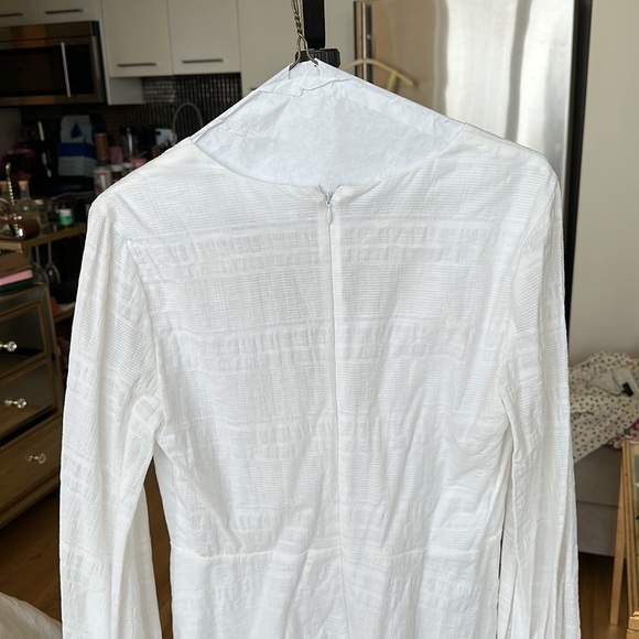 Ryland Dress in Ivory By Tularosa Size Small - Picture 9 of 10